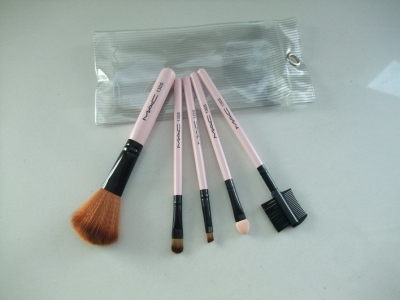 MAC Cosmetics UK Stores 5 Pcs 130S Brush Set Online